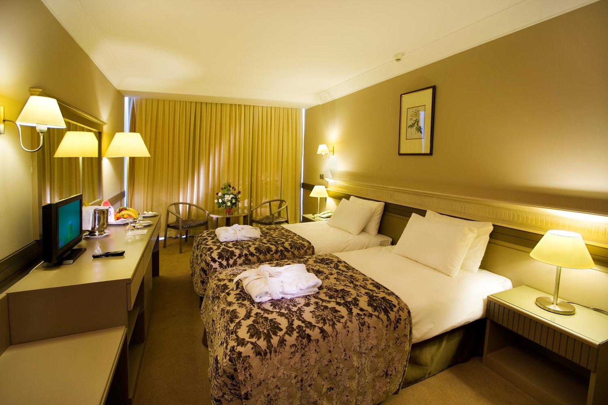 Fantasia Deluxe Hotel Кушадасы Экстерьер фото