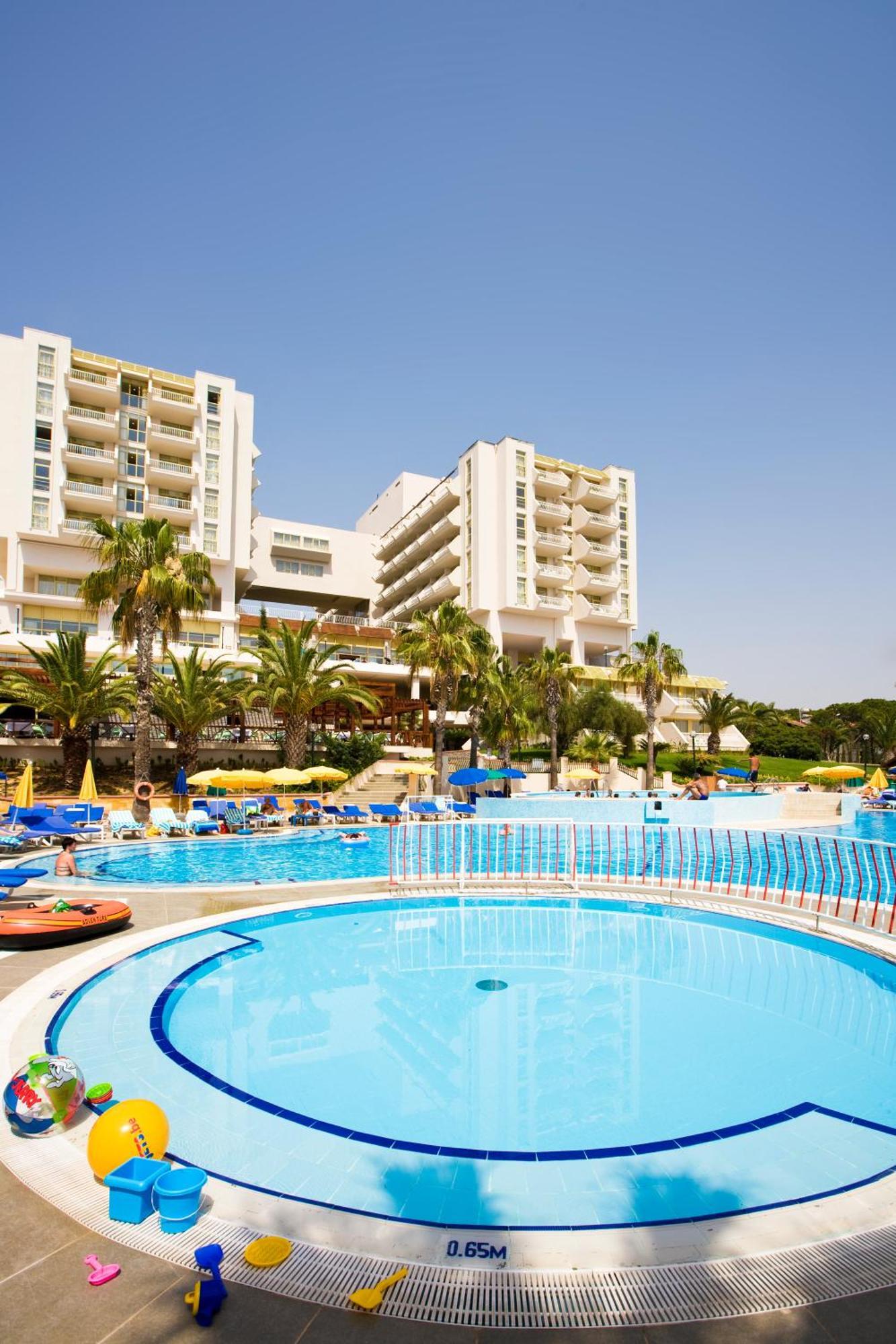 Fantasia Deluxe Hotel Кушадасы Экстерьер фото