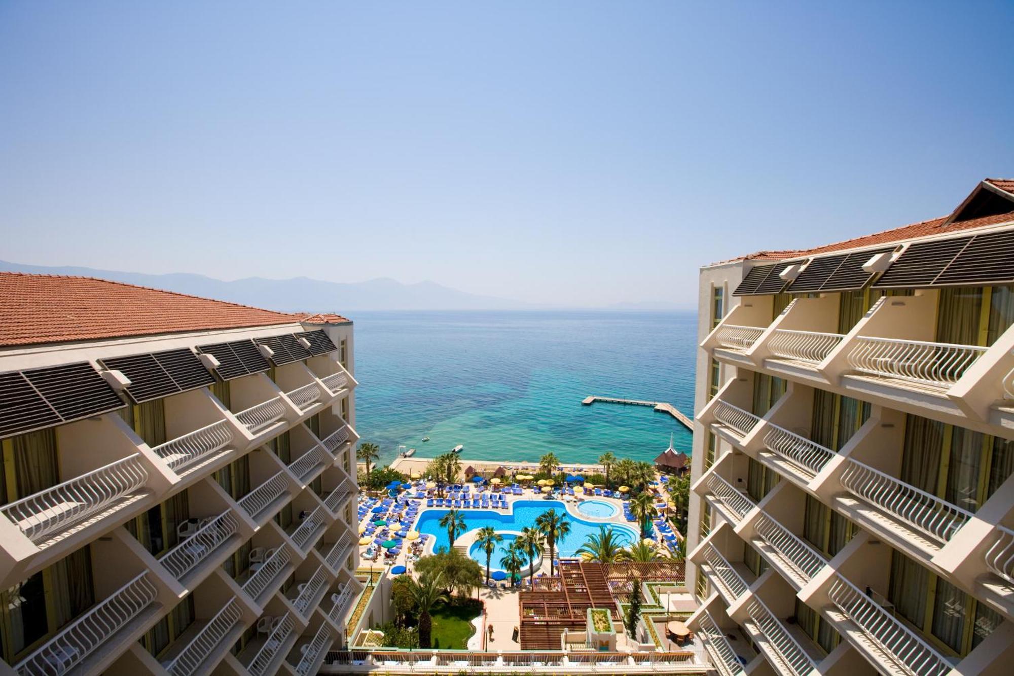 Fantasia Deluxe Hotel Кушадасы Экстерьер фото