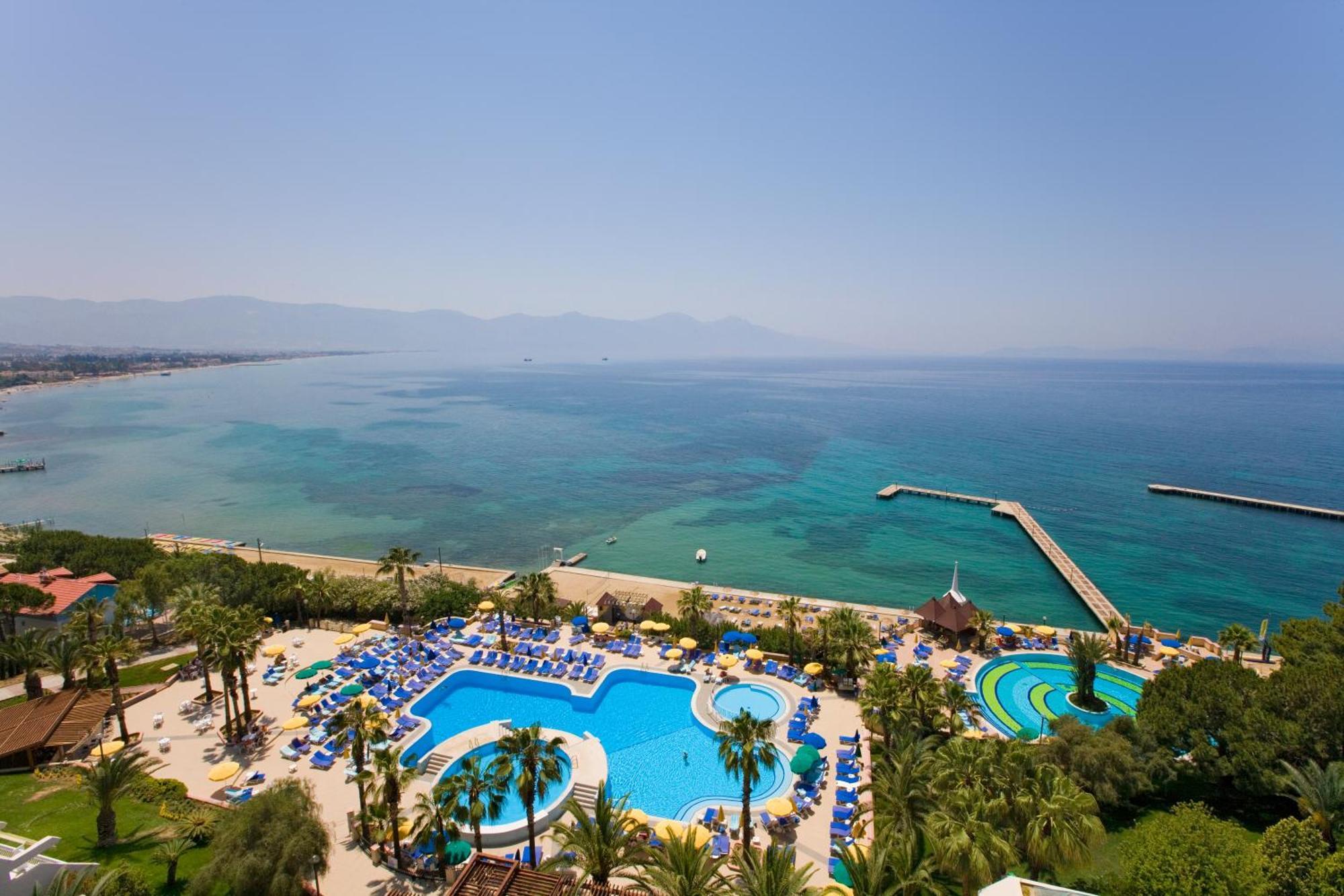 Fantasia Deluxe Hotel Кушадасы Удобства фото