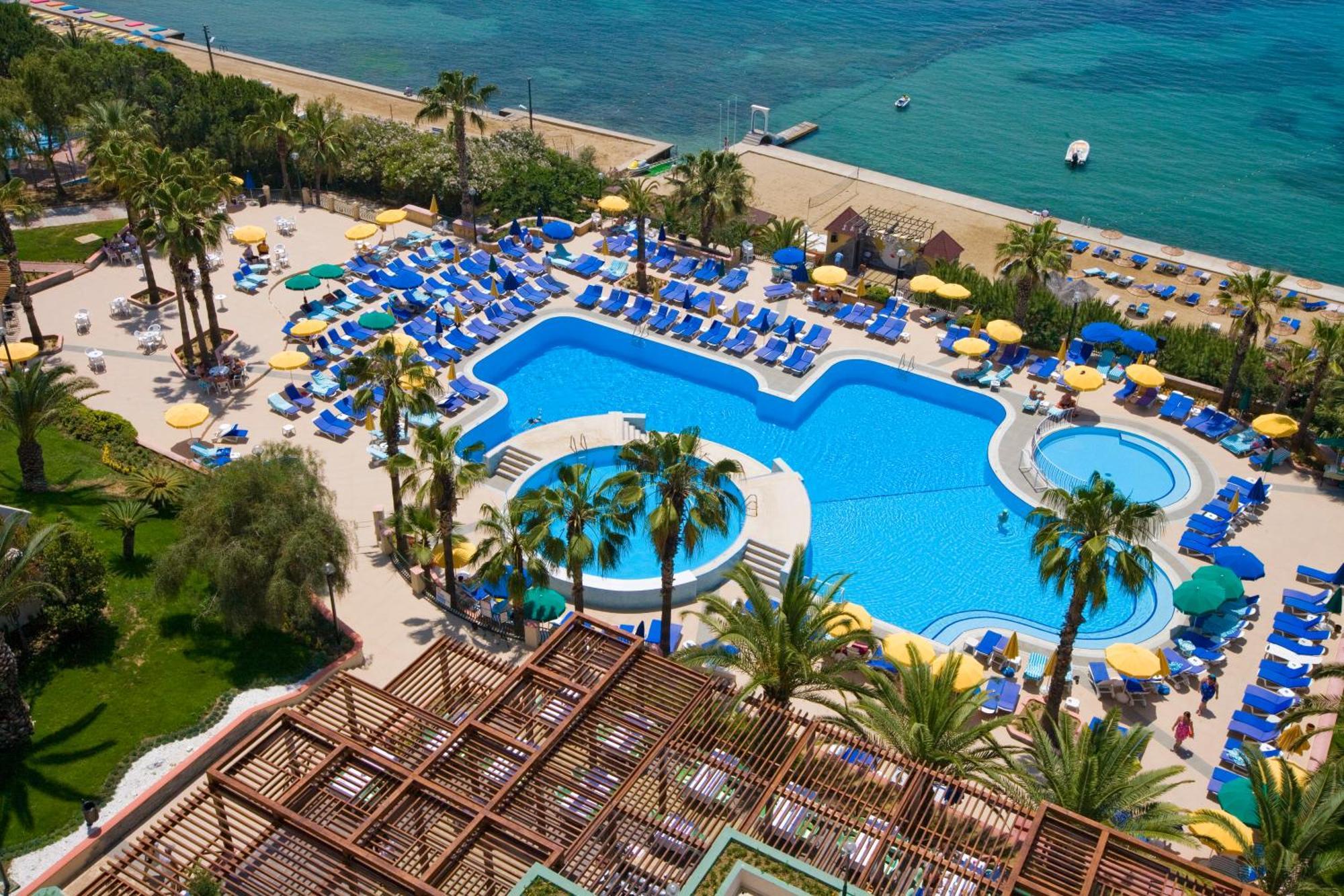 Fantasia Deluxe Hotel Кушадасы Экстерьер фото